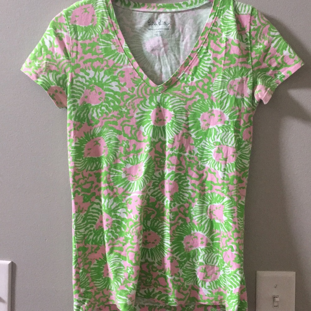 Lilly Pulitzer tee